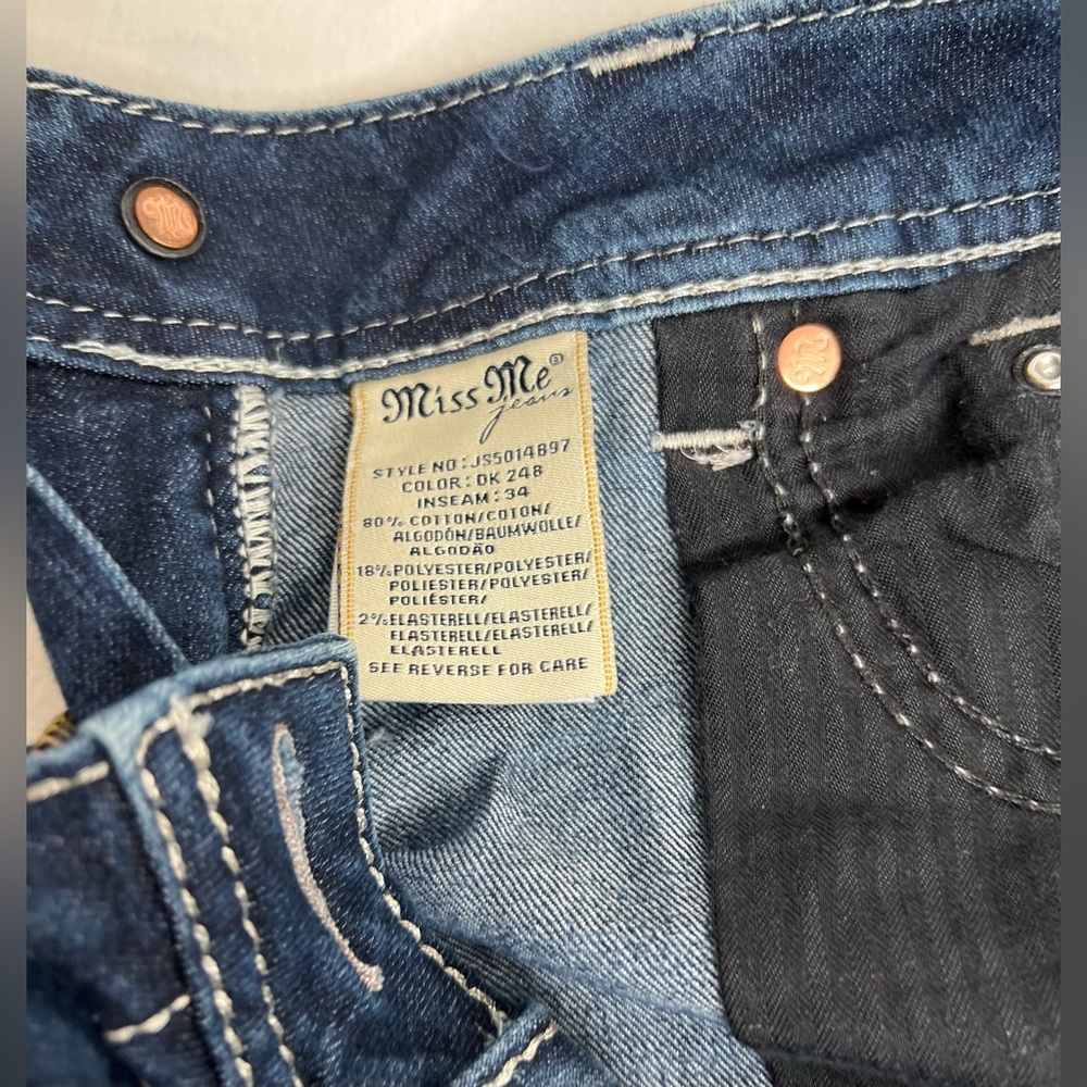 Miss Me  Low Rise Dark Wash Rhinestone Faux Flap Pocket Jean Sze 27 (30X28.5) - Picture 7 of 10